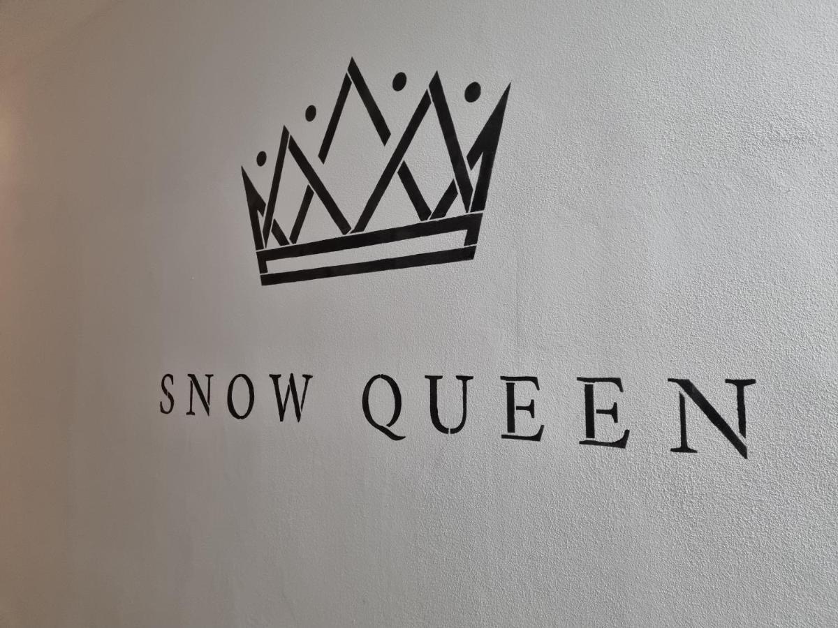 Snow Queen Шклярска-Поремба Экстерьер фото